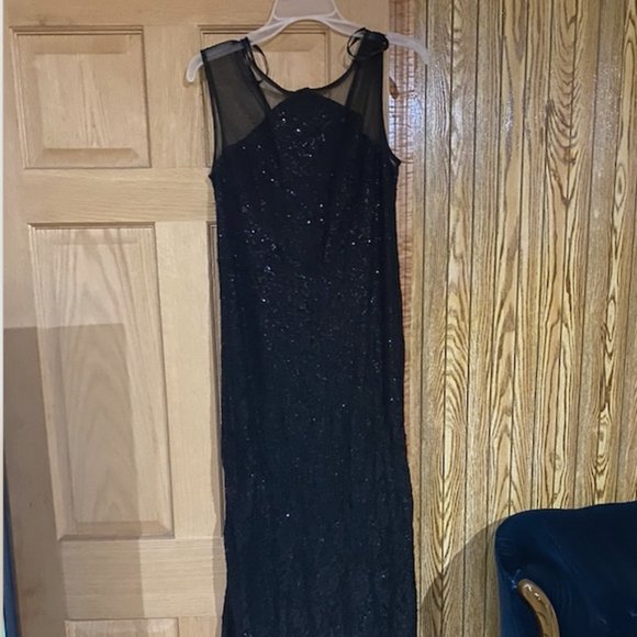 Black Long Gala Dress Size 8 - Picture 1 of 3